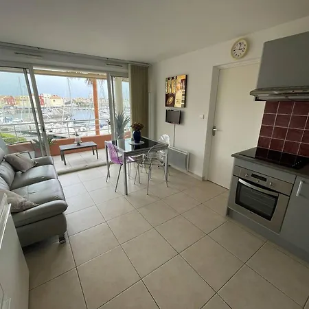 Moderne 2p Avec Belle Vue, Piscine, Parking, Centre-port, Proche Et Commerces - Cap D'agde - Fr-1-723-145 דירה